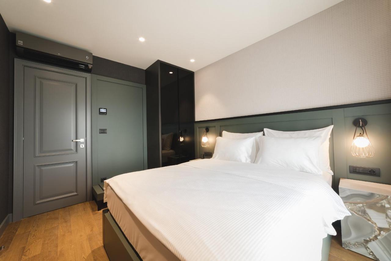 Signum Hotel Podgorica Esterno foto