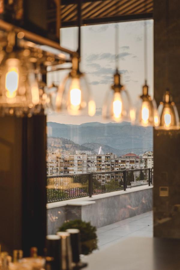 Signum Hotel Podgorica Esterno foto