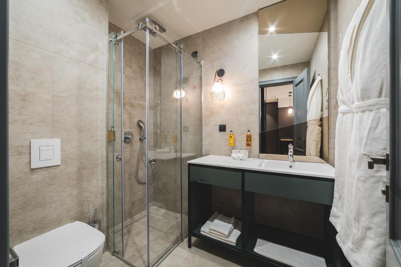 Signum Hotel Podgorica Esterno foto